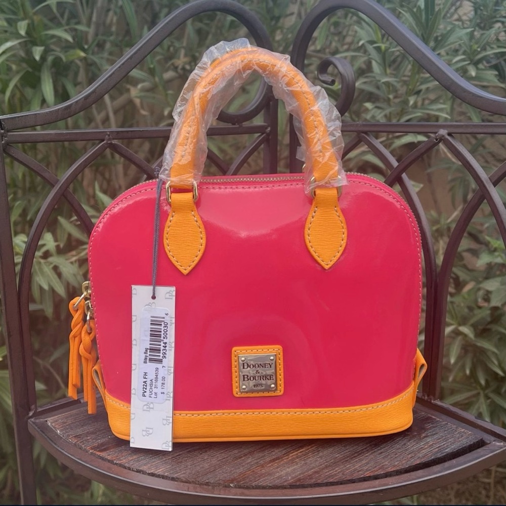 Dooney & Bourke purse